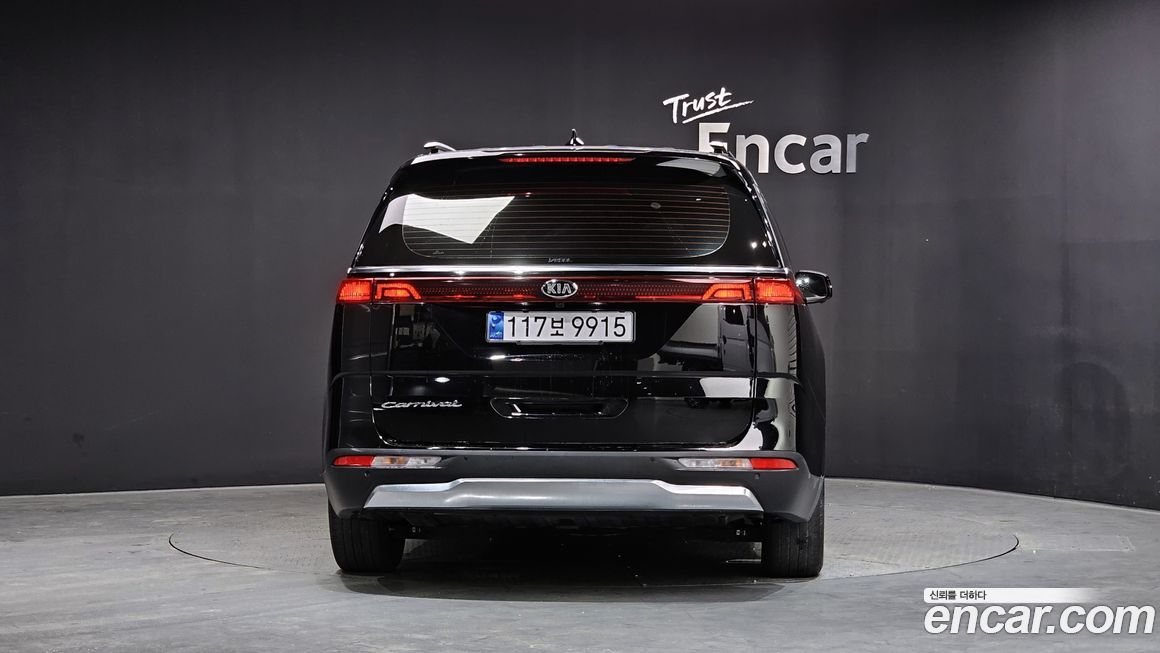 Kia Canival 2021