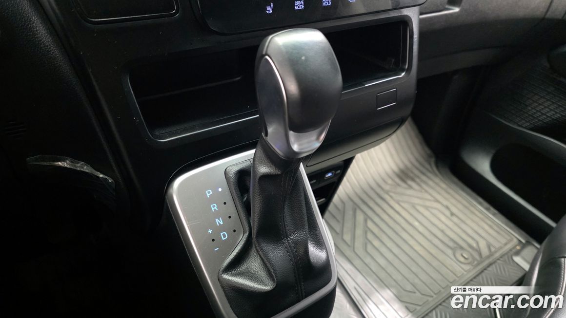 Hyundai Staria 2022