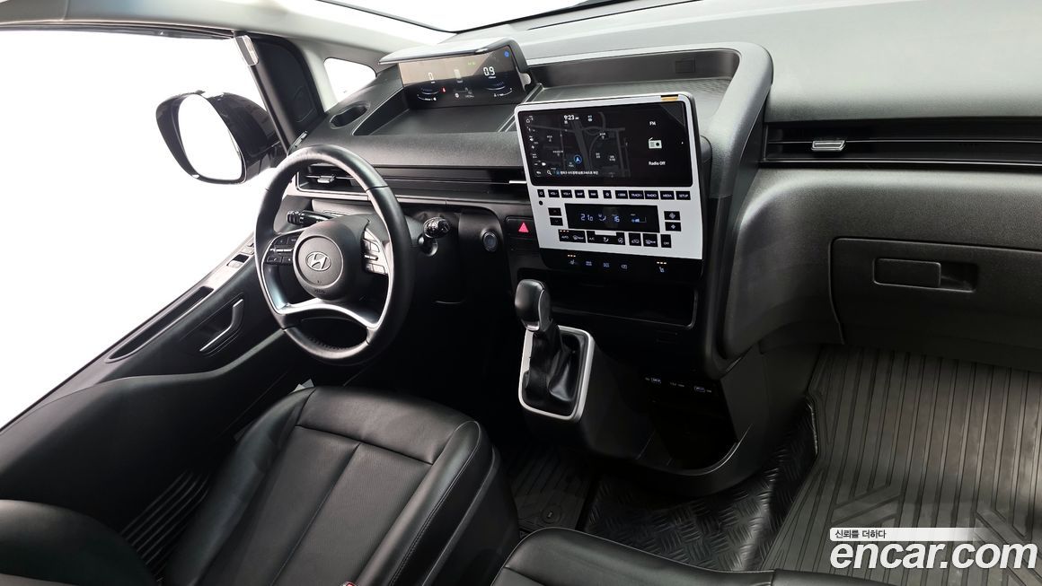 Hyundai Staria 2022