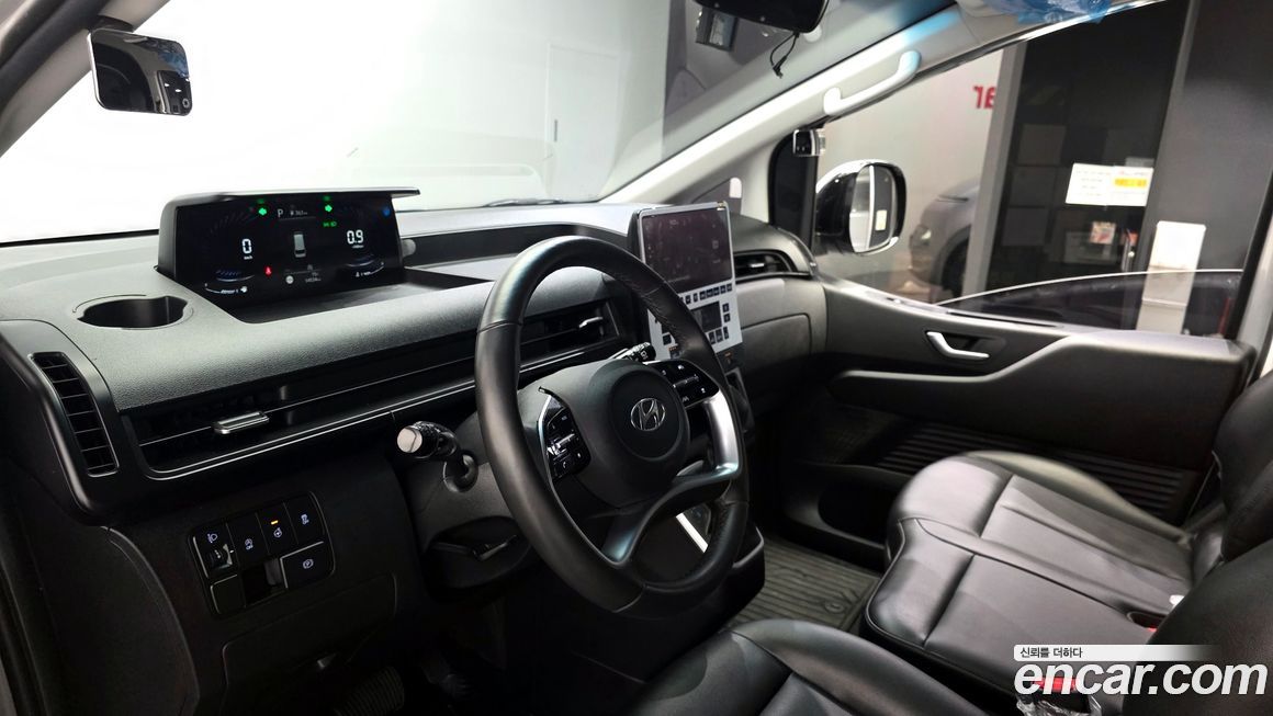 Hyundai Staria 2022