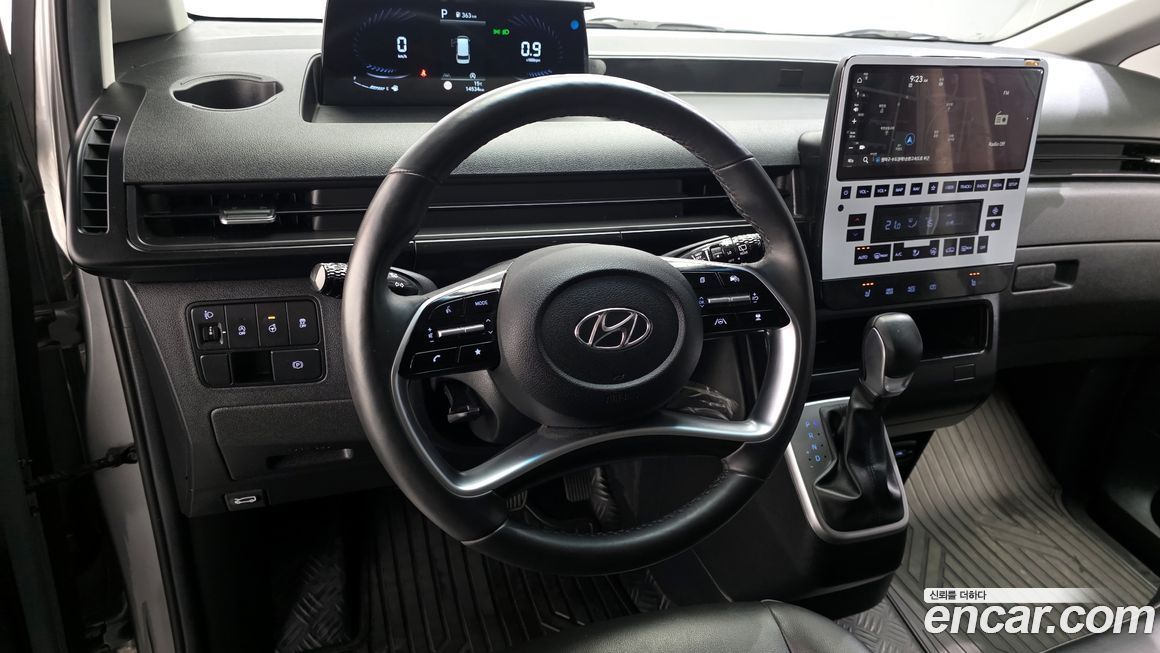 Hyundai Staria 2022