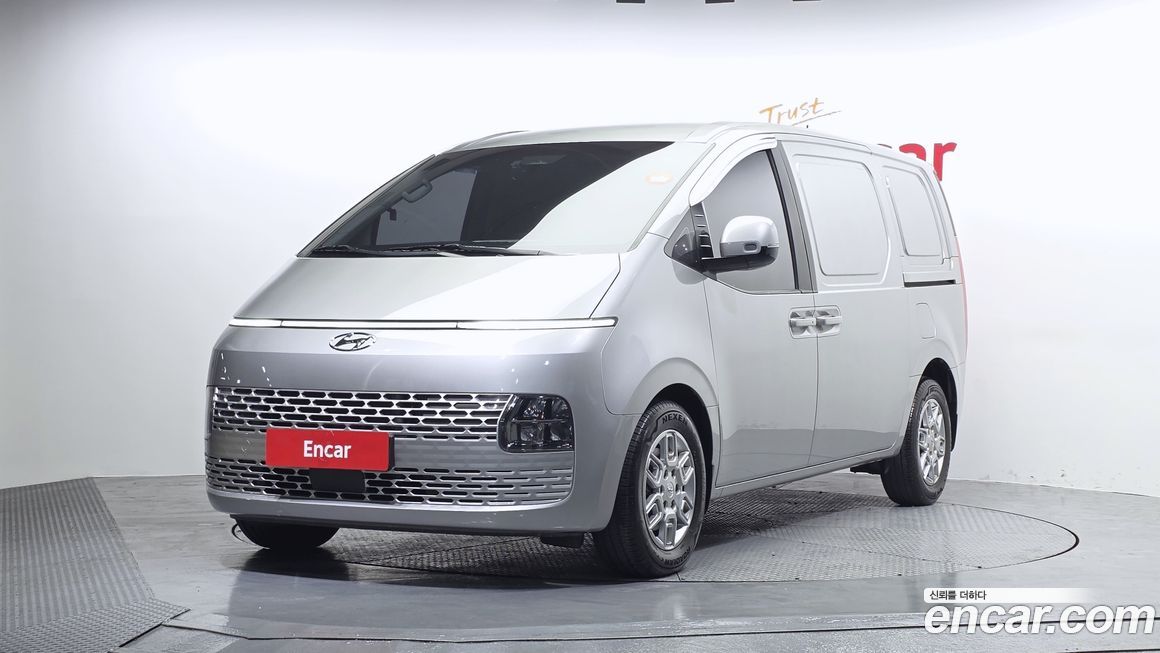 Hyundai Staria 2022
