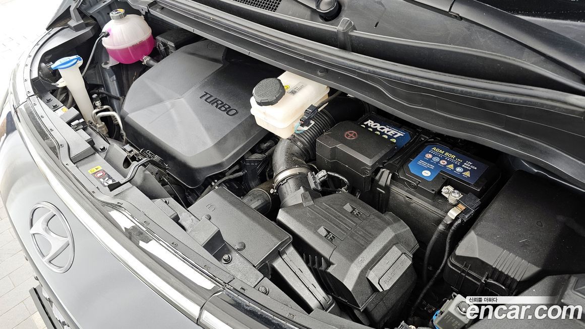 Hyundai Staria 2022