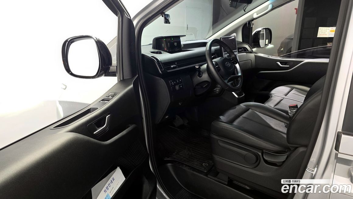 Hyundai Staria 2022