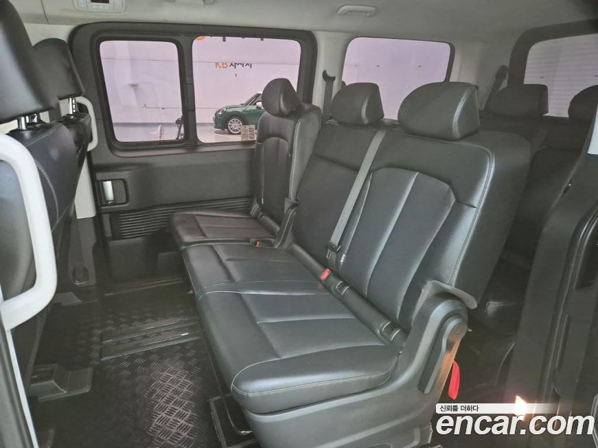 Hyundai Staria 2023