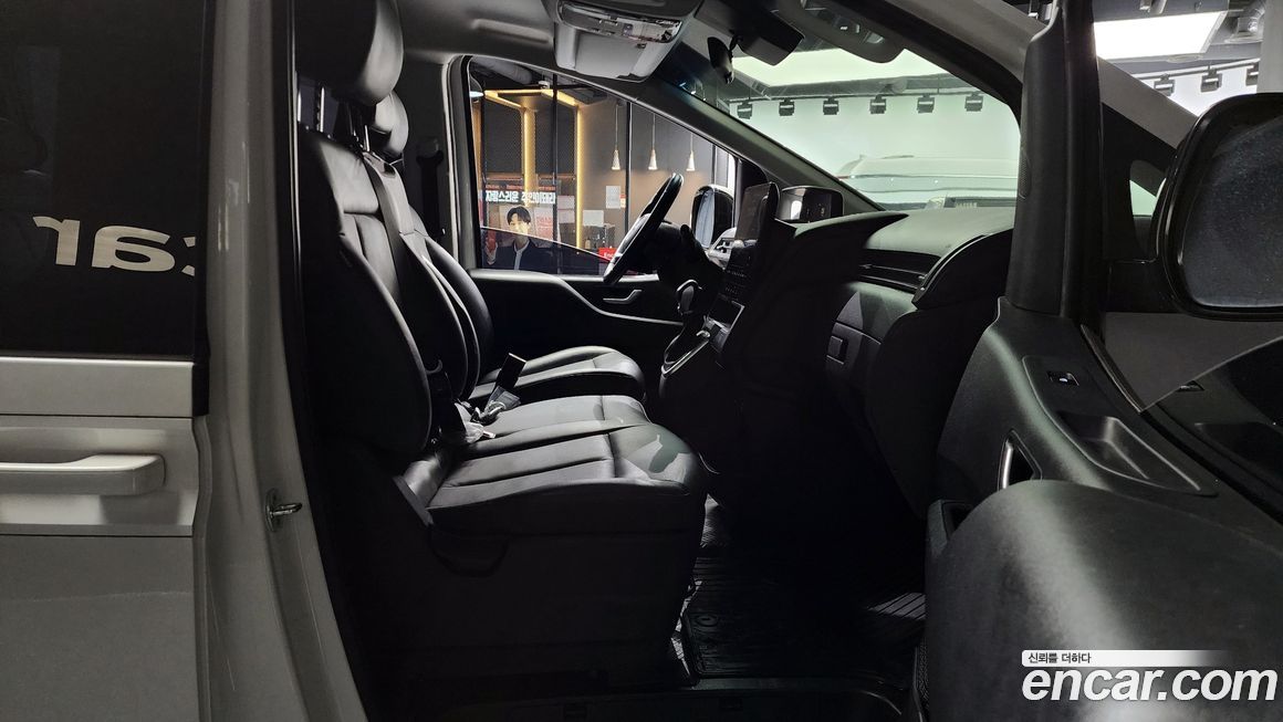 Hyundai Staria 2022