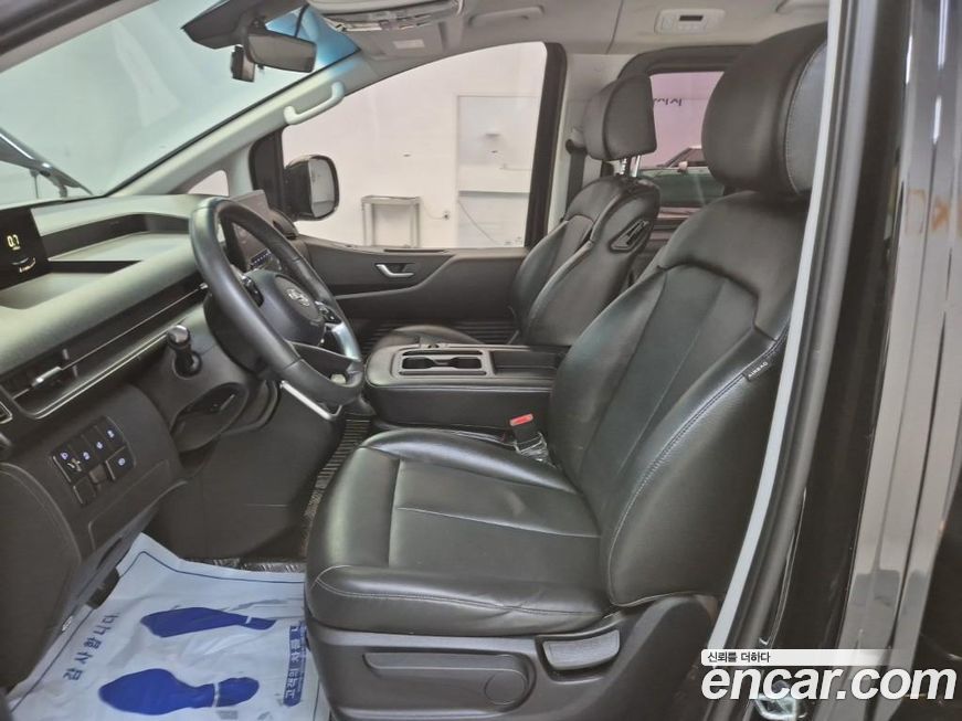 Hyundai Staria 2023