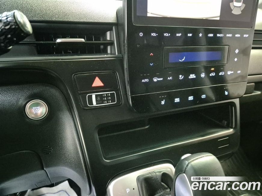 Hyundai Staria 2023