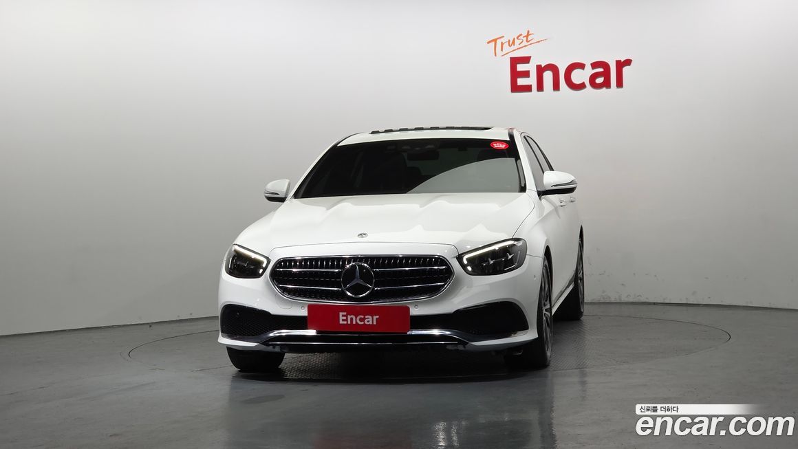 Mercedes-Benz E-Class 2021