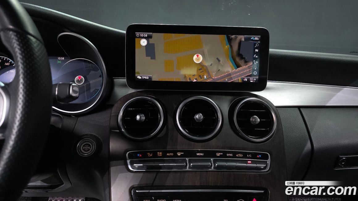 Mercedes-Benz C-Class 2020