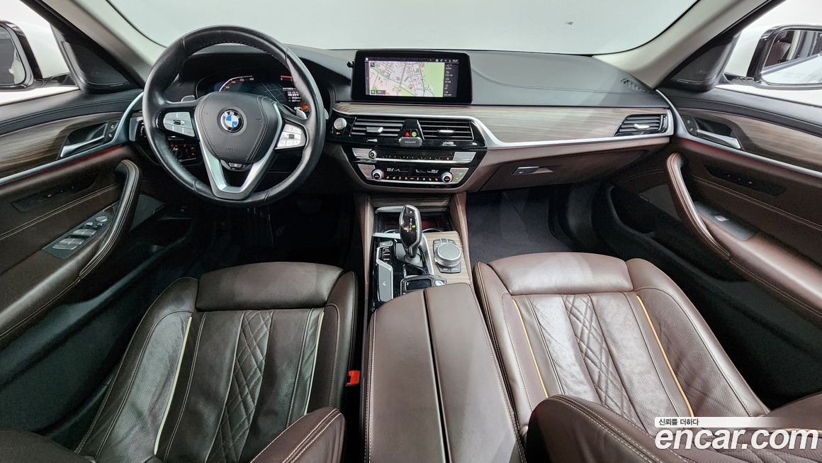 BMW 5-Series 2020