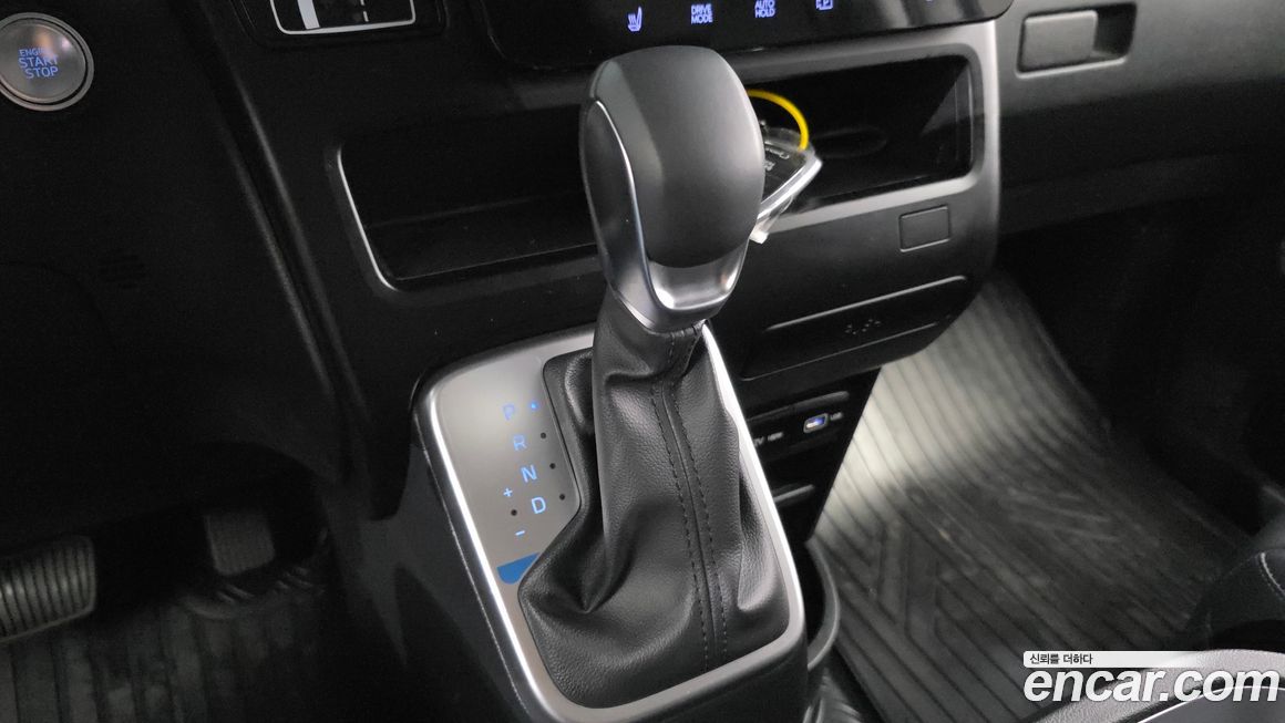 Hyundai Staria 2024