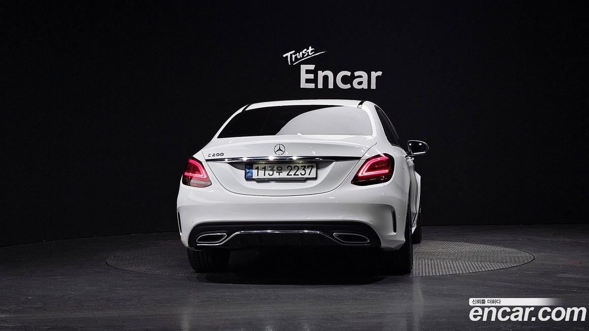 Mercedes-Benz C-Class 2021