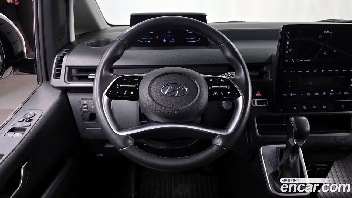 Hyundai Staria 2024