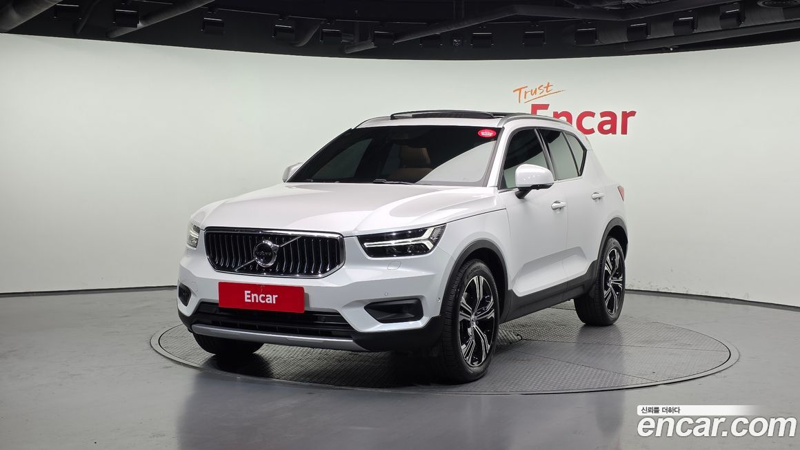 Volvo XC40 2021