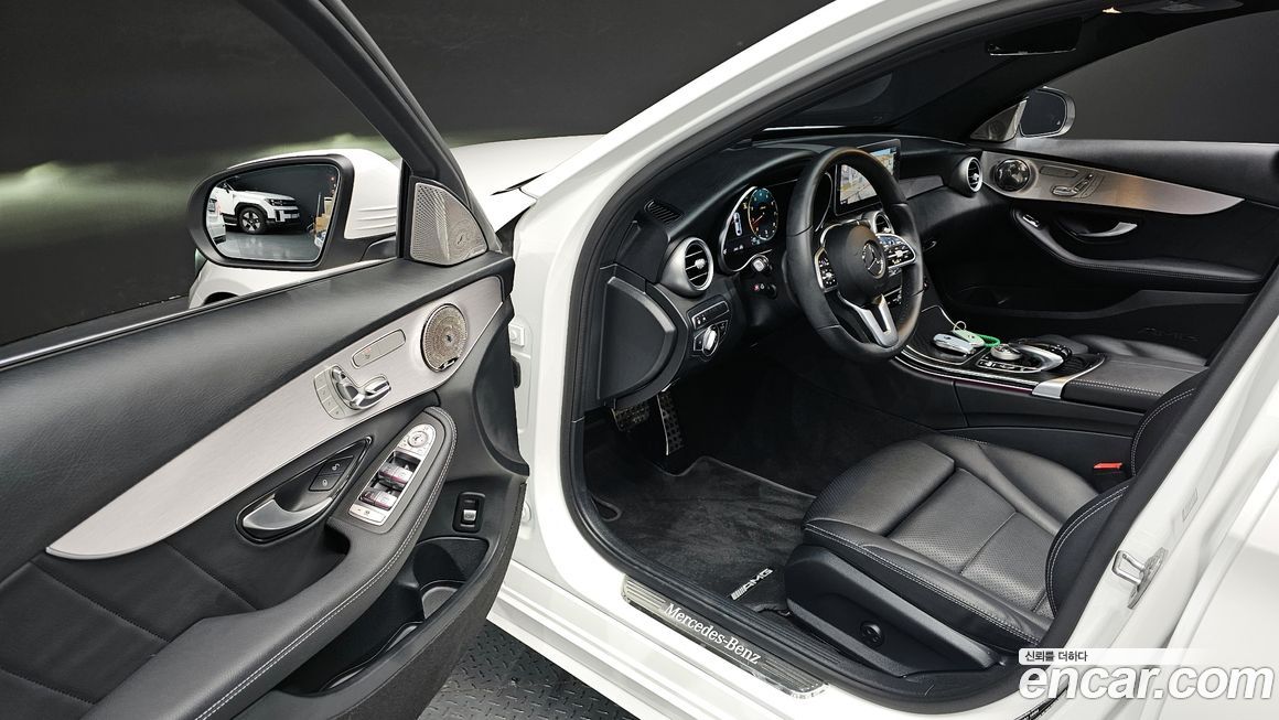 Mercedes-Benz C-Class 2021