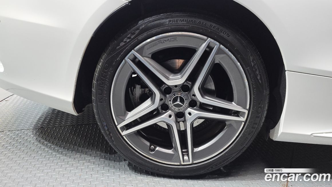 Mercedes-Benz C-Class 2020