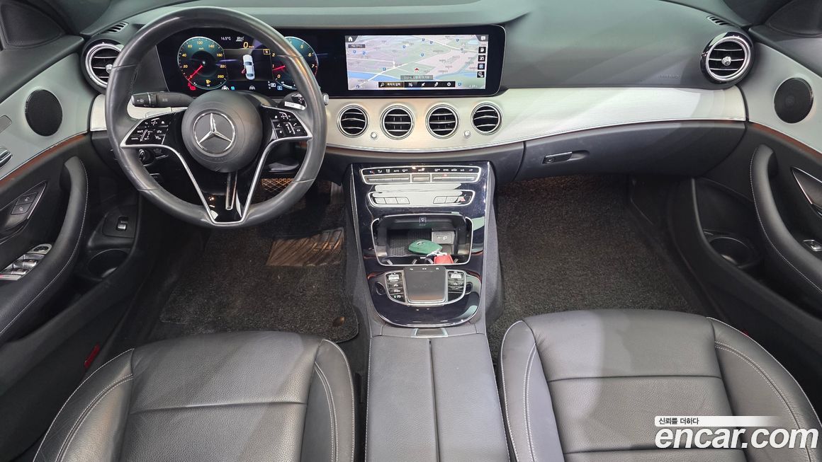 Mercedes-Benz E-Class 2021