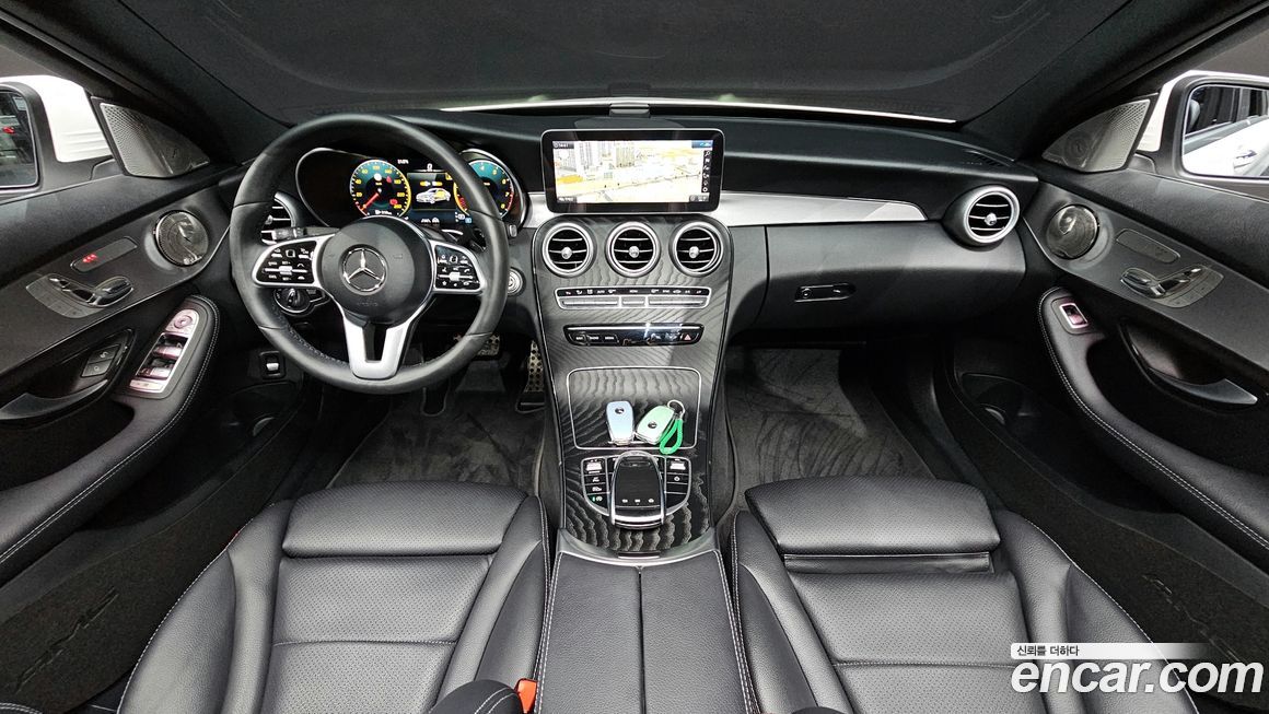 Mercedes-Benz C-Class 2021