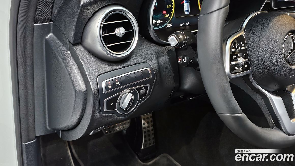 Mercedes-Benz C-Class 2021