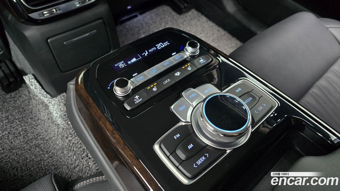 Genesis G90 2019
