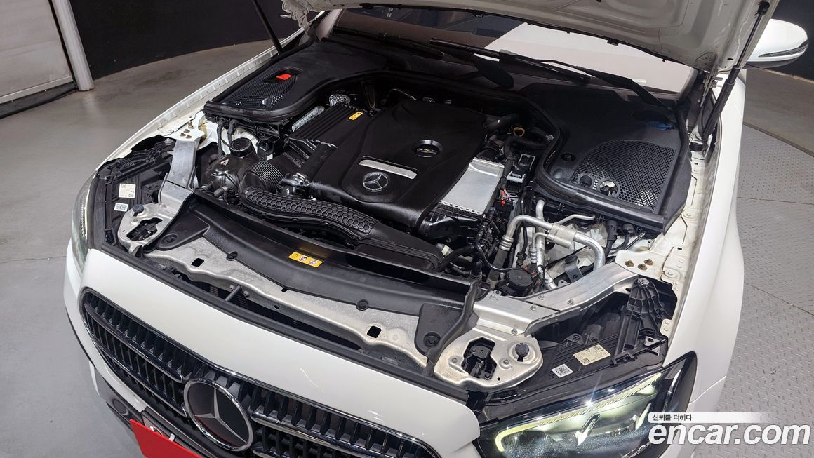 Mercedes-Benz E-Class 2021