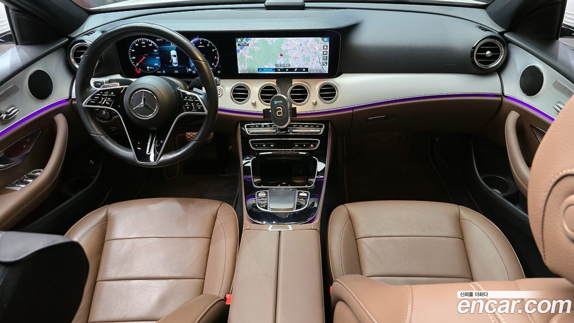 Mercedes-Benz E-Class 2021