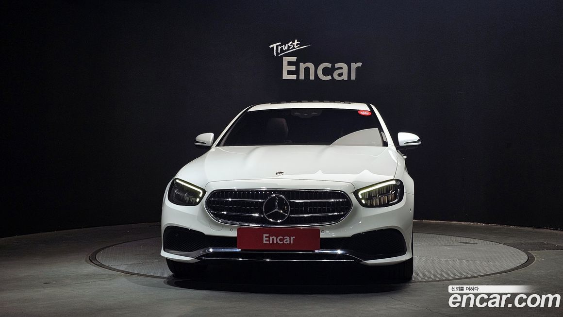 Mercedes-Benz E-Class 2021