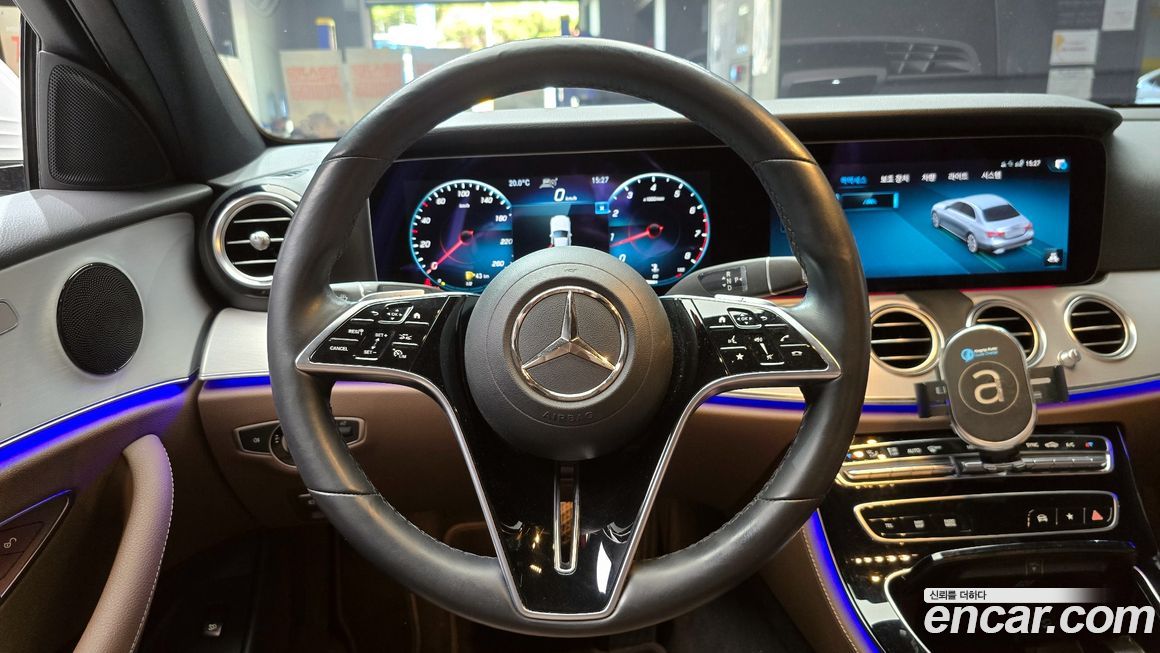 Mercedes-Benz E-Class 2021