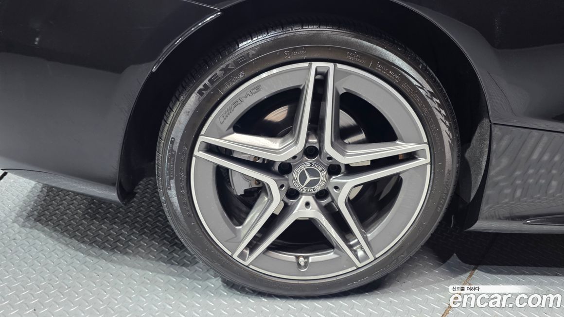 Mercedes-Benz C-Class 2019