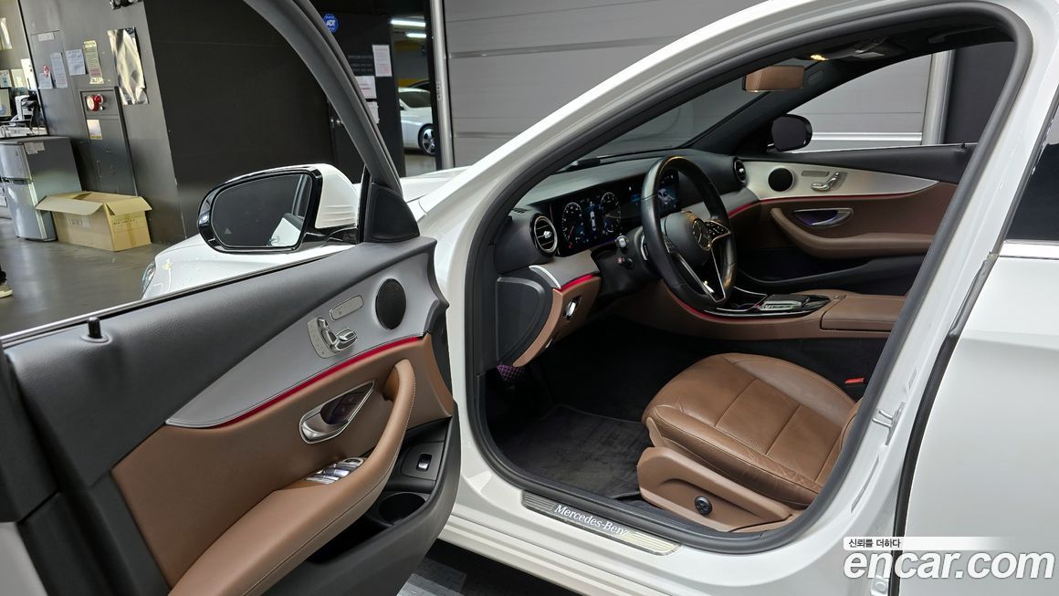 Mercedes-Benz E-Class 2021