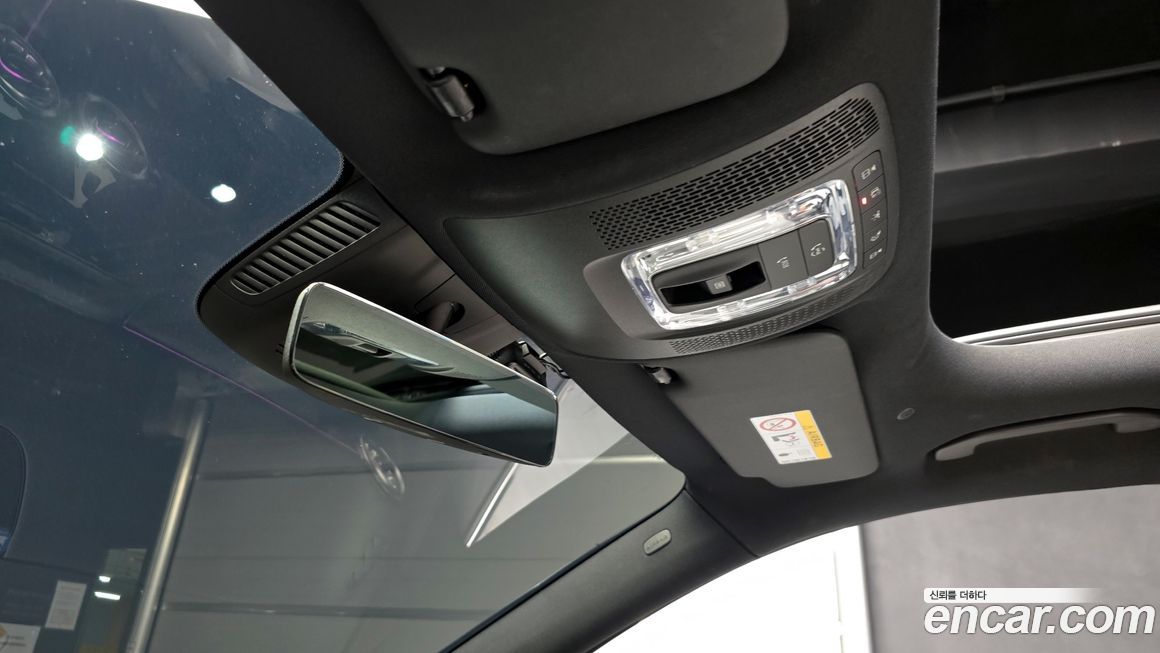 Mercedes-Benz GLA-Class 2021