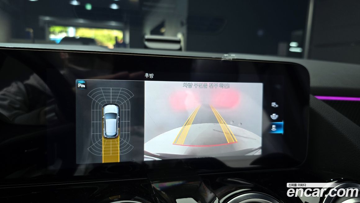 Mercedes-Benz GLA-Class 2021