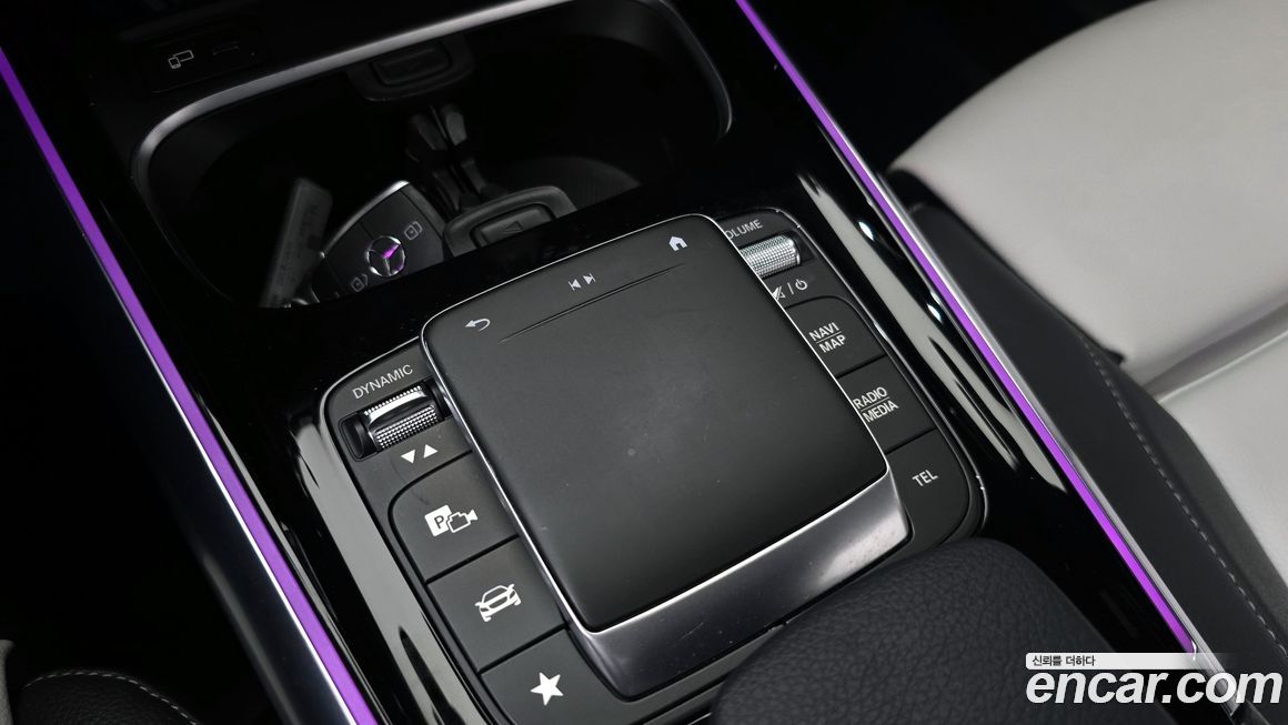 Mercedes-Benz GLA-Class 2021