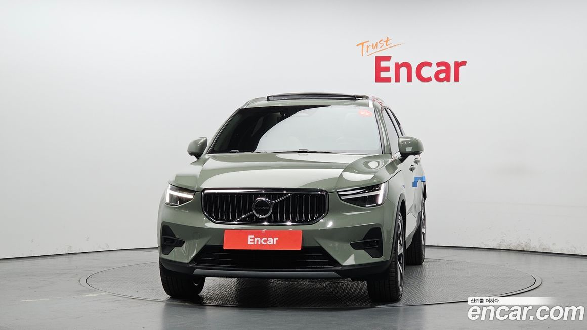 Volvo XC40 2023