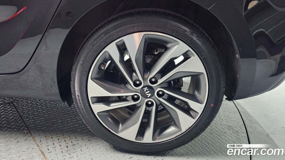 Kia Carens 2018