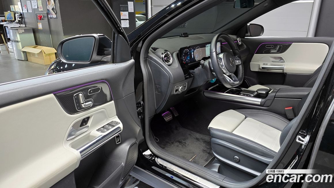 Mercedes-Benz GLA-Class 2021