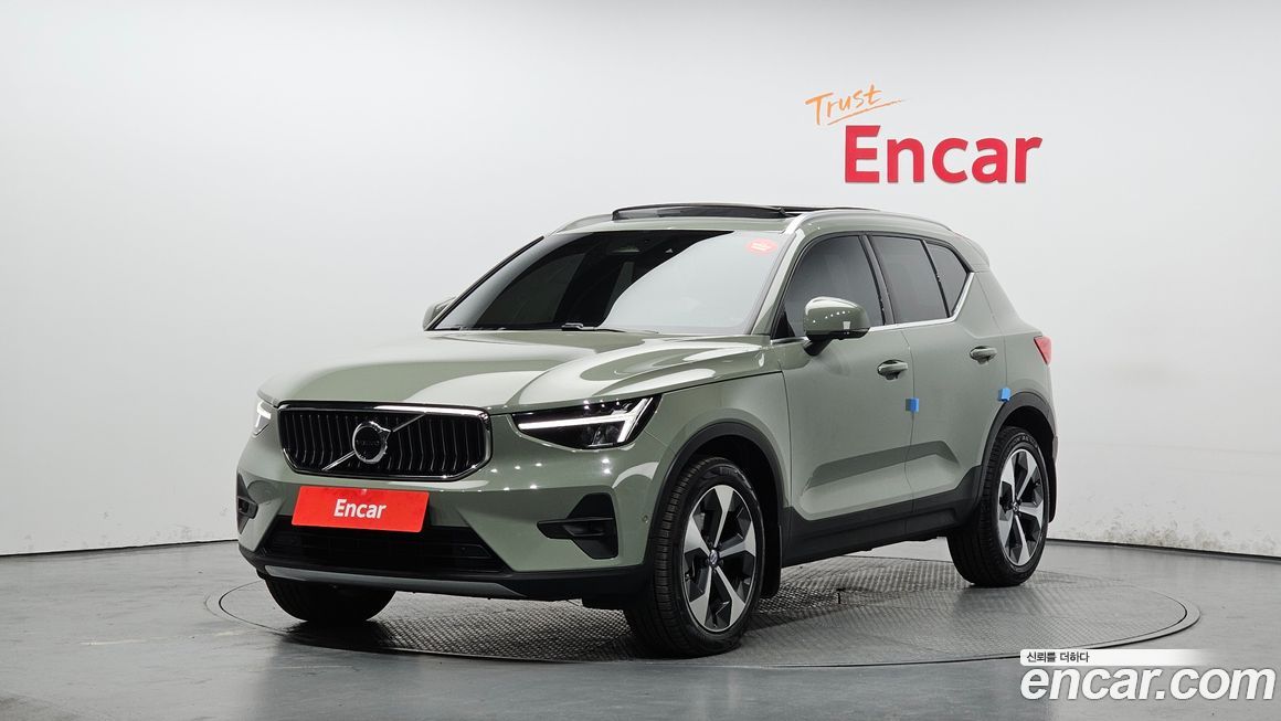 Volvo XC40 2023