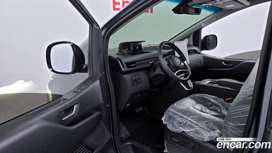 Hyundai Staria 2024