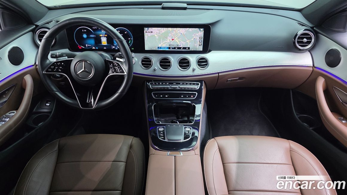 Mercedes-Benz E-Class 2021