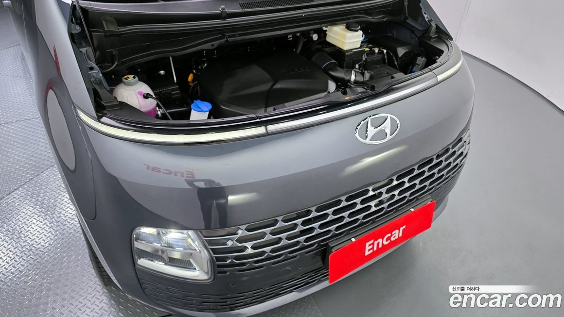 Hyundai Staria 2024