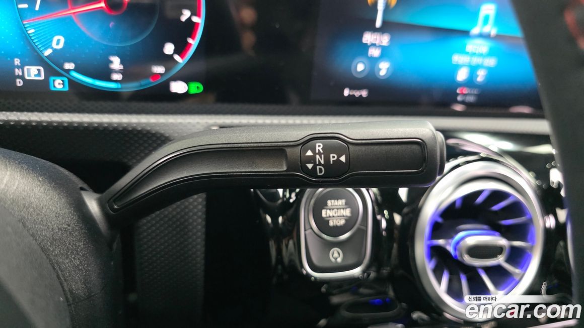 Mercedes-Benz CLA-Class 2021