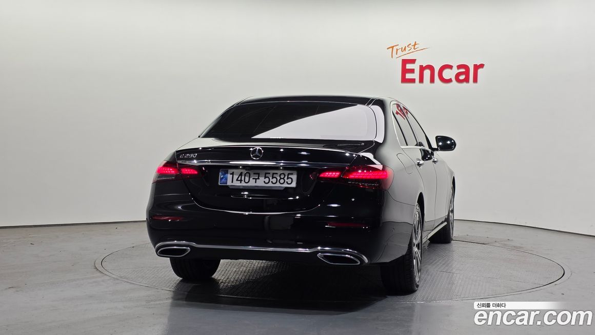 Mercedes-Benz E-Class 2021