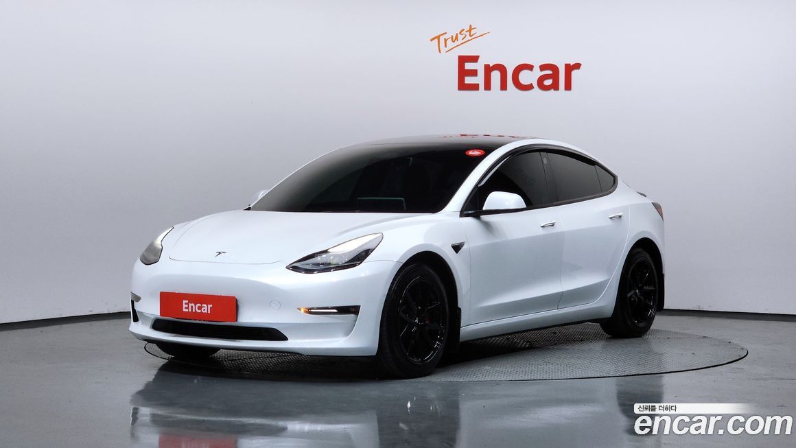 Tesla Model 3 2022