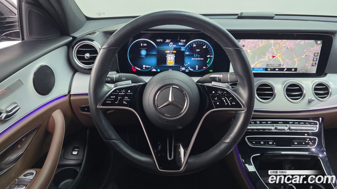 Mercedes-Benz E-Class 2021
