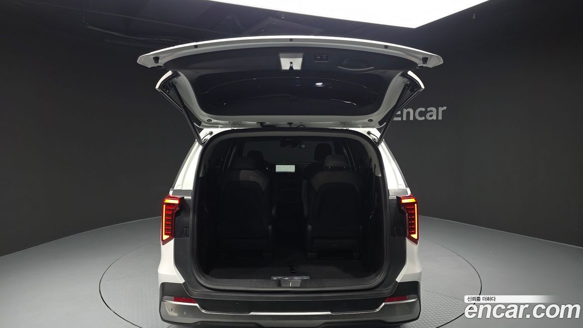 Kia Canival 2024
