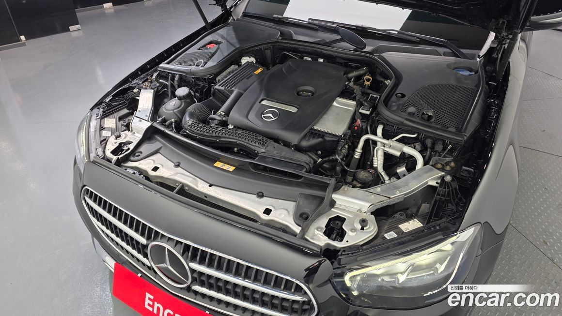 Mercedes-Benz E-Class 2021