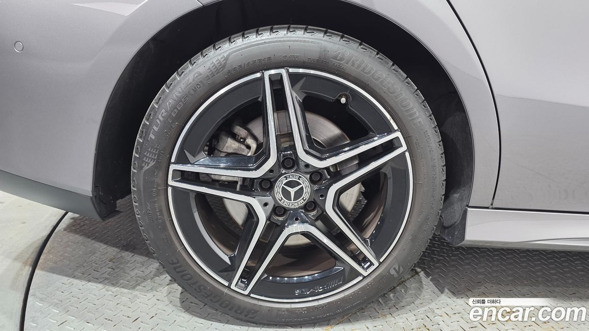 Mercedes-Benz CLA-Class 2021