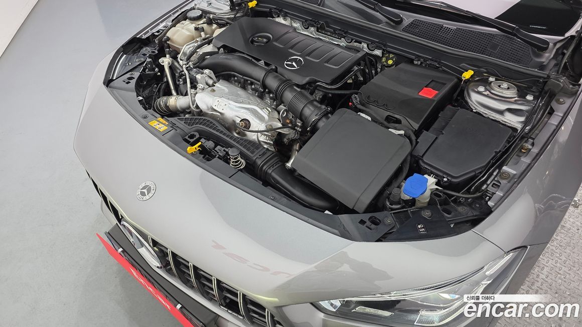 Mercedes-Benz CLA-Class 2021