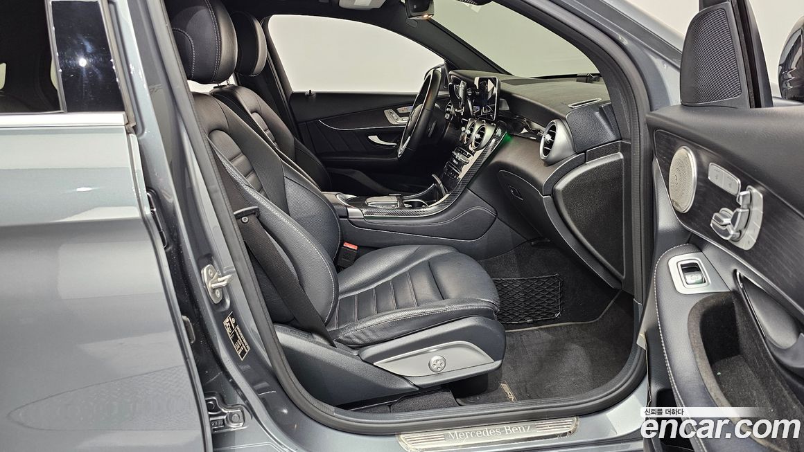Mercedes-Benz GLC-Class 2020